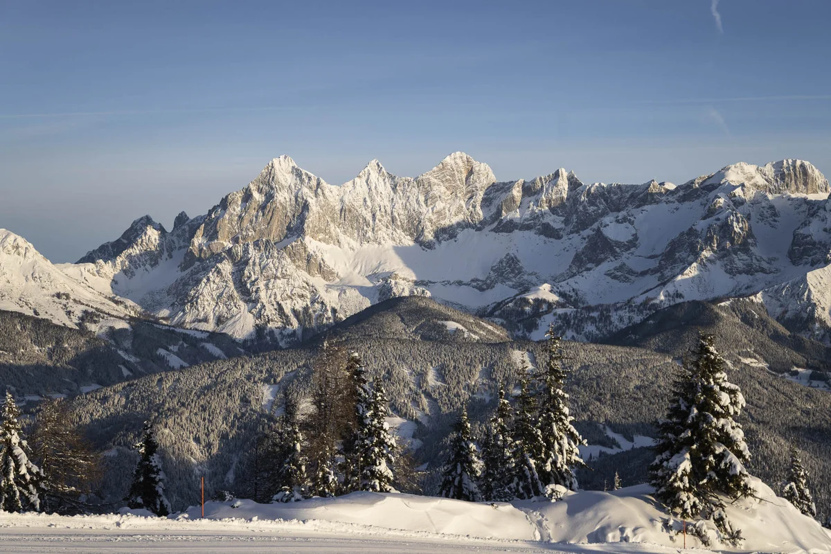 Ramsauer Bergwelt mit Blick zur Dachstein Südwand